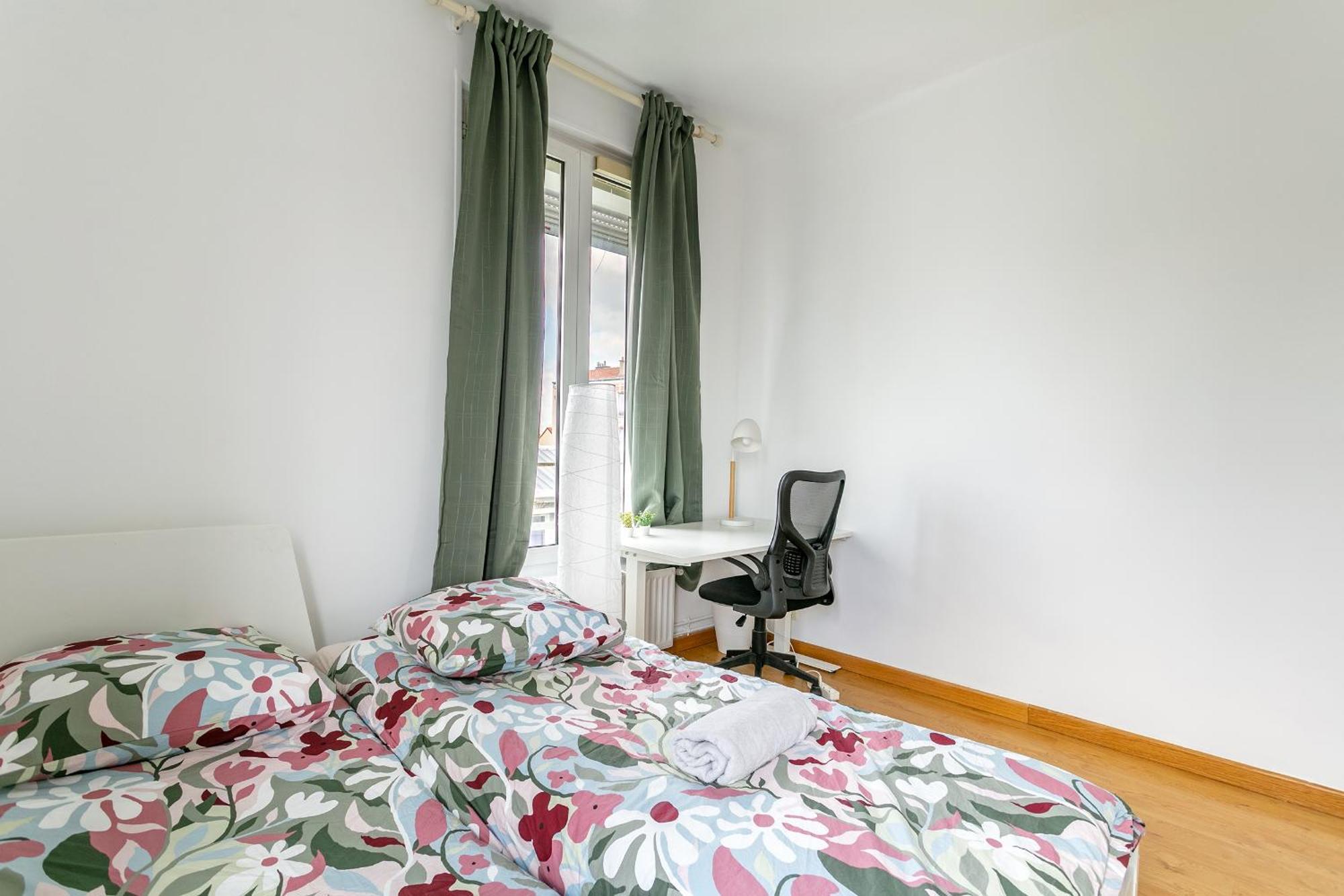Parisian Penthouse With Large Terrasse Apartment Pierrefitte-sur-Seine Luaran gambar